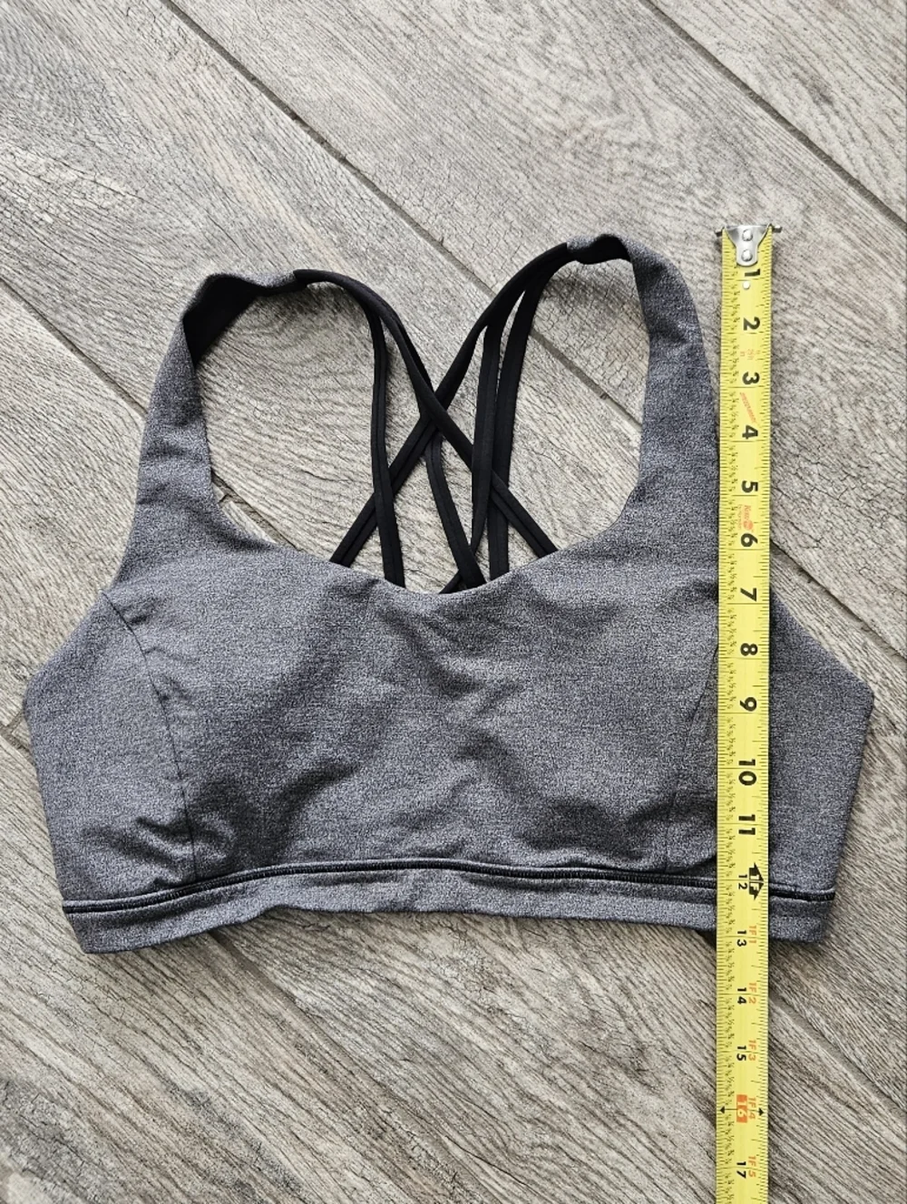 Lululemon Feel To Be Free Serene Bra Gray And Black Size 10 - Picture 2 of 9
